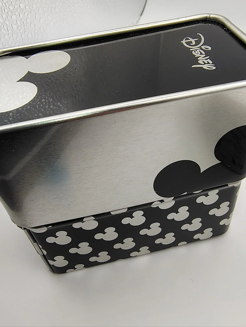 Vintage Mens Disney Mickey Mouse Two-Tone Watch – New in Tin Packaging